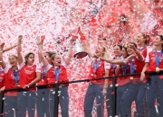 雷火电竞下载-欧冠女足赛场集锦，震撼人心的简单介绍