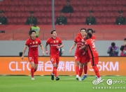 雷火电竞网址-上海绿地申花客场突围，实力争冠展现无畏